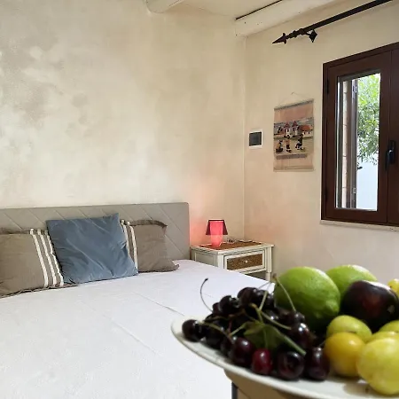 Aparthotel Xenìa - Intera Casa Con Piscina