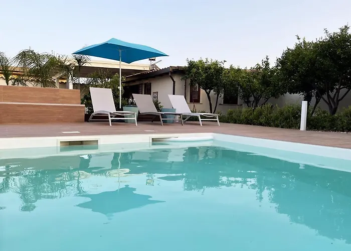 Xenia - Con Piscina Privata Ξενοδοχείο με διαμερίσματα 4*